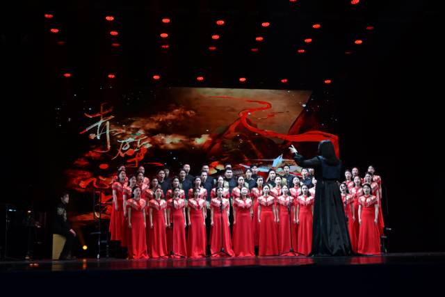 华南农业大学混声合唱《赤壁·心战》。