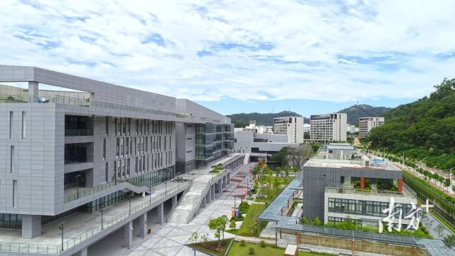 广东以色列理工学院。