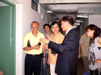 20061024-02002.jpg 20061024-02002.jpg