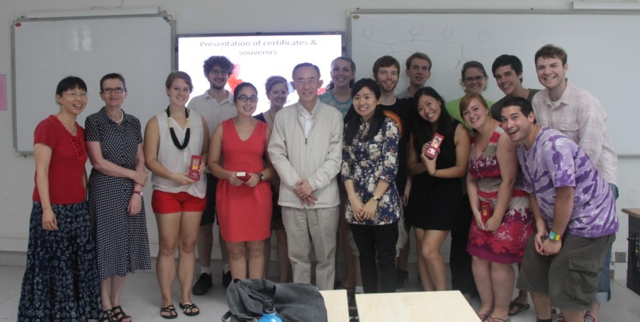 20130529 foreigners learn chinese