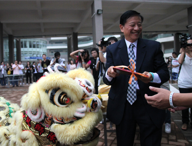 20101007-153237.jpg 20101007-153237.jpg