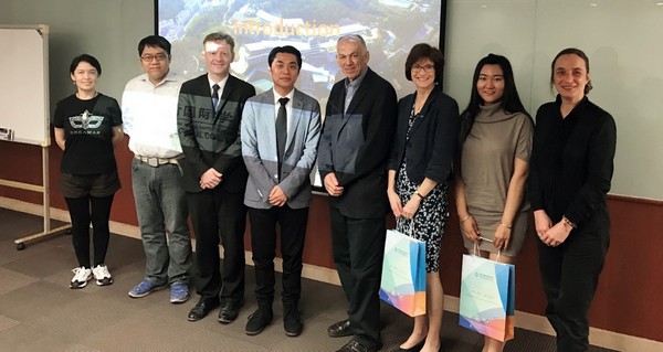 0517 uni of salford 2